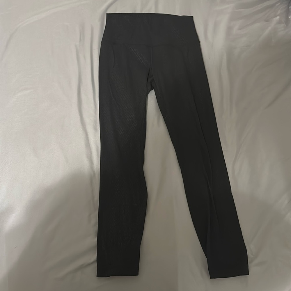 lululemon leggings *FLAW*